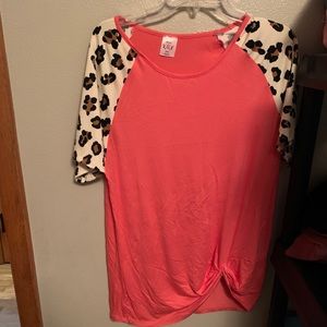 Coral top with leopard sleeves